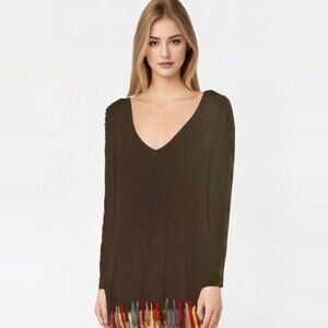 Kenzie black ribbed V neck pullover w colorful fringe hem Sz XL